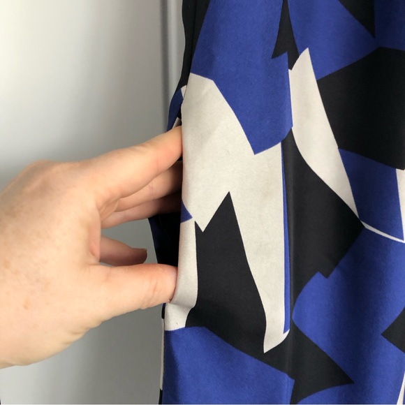 Club Monaco Silk Abstract Graphic Print Puff Sleeves Shift Dress Women's Size 2 - Picture 3 of 15